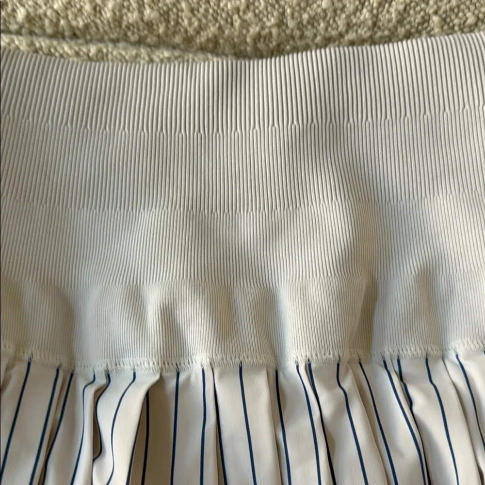 Wilson Pleated Tennis Skirt XS nwot - Picture 2 of 5